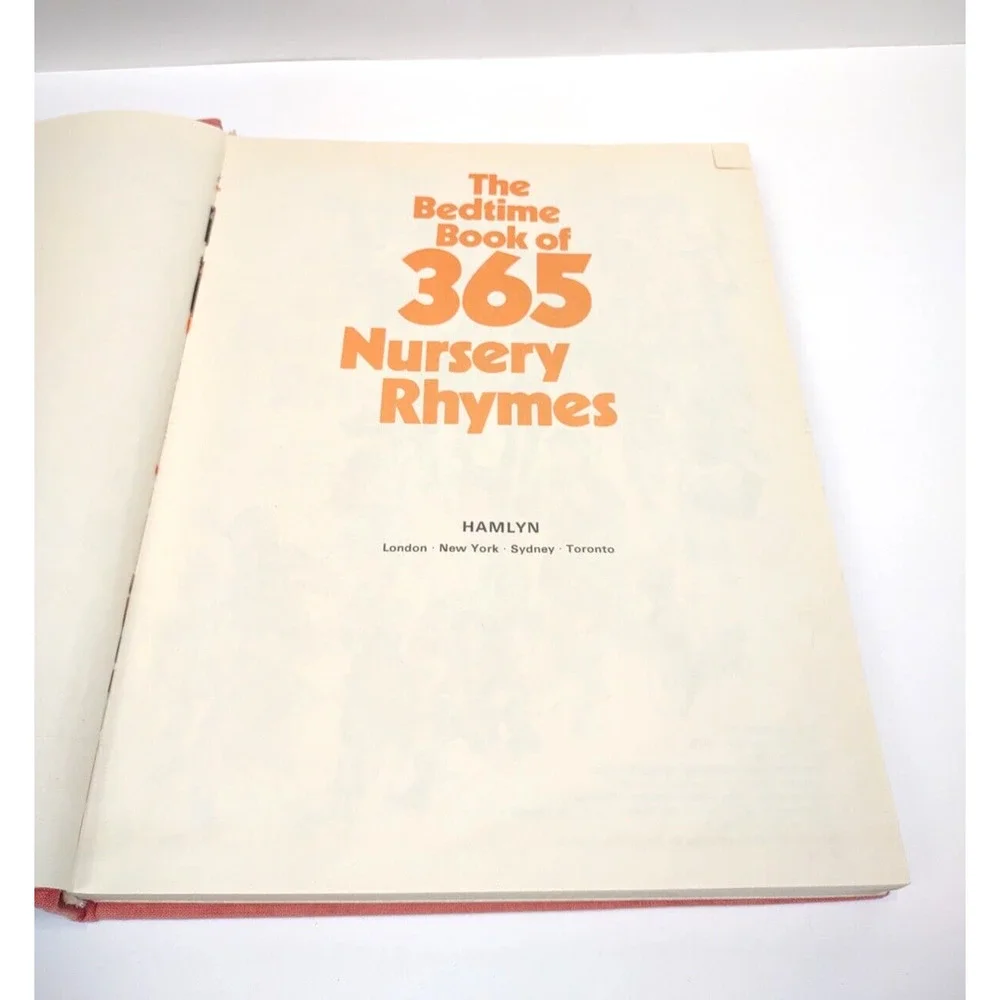 Vintage 1972 Bedtime Book of 365 Nursery Rhymes Hardback - Ann Evans - Picture 10 of 12
